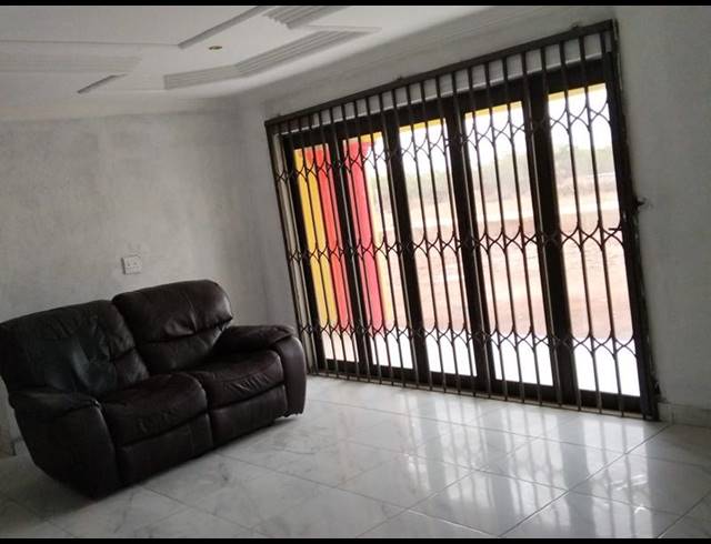 3 BEDROOM HOUSE FOR SALE IN JILONGO